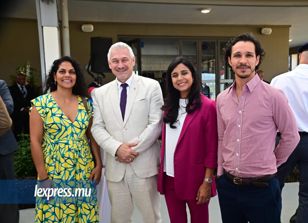 Nassima Sadar-Gravier, directrice Living Labs Federation, Renaud Azéma, CEO de Vatel Mauritius, Rheema Azéma, responsable du «Talent Development & Culture» de Sunlife Hotels, et Jean-Abel Gravier.